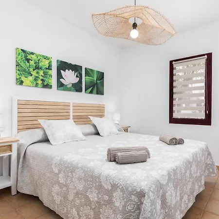 Vila Home2book Stunning Aloha Beach, Private Pool *